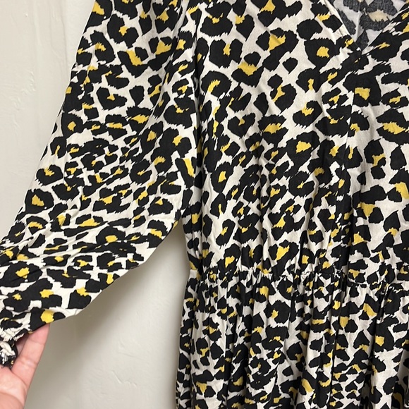 Banana Republic Animal Print Midi Dress - Picture 3 of 4
